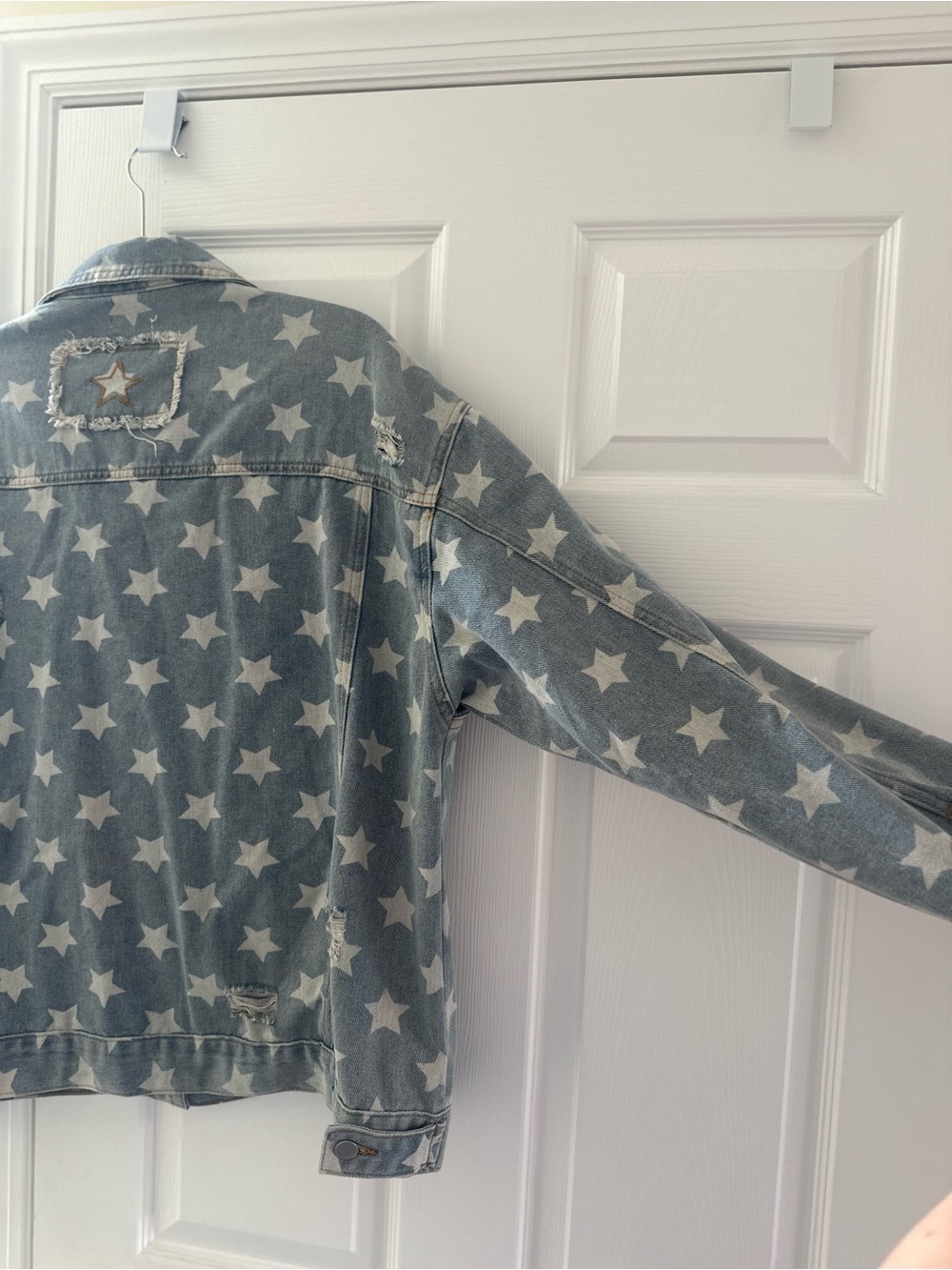 POL Light Wash Denim Jacket with White Star Print - Picture 10 of 10